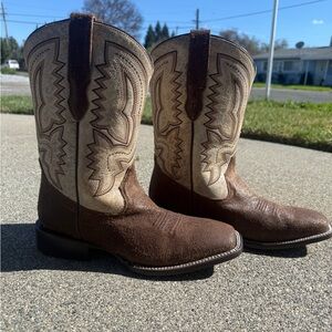 Buck & Brana Men's Western Boots in Brown and Cream